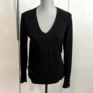 V-Neck Lightweight Sweater, Size S